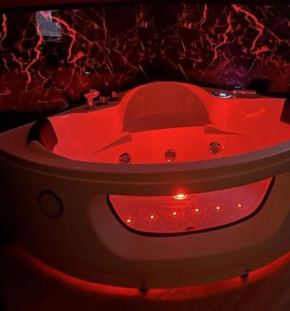NEON Jacuzzi -Loft Styl -Rynek Centrum &Parking